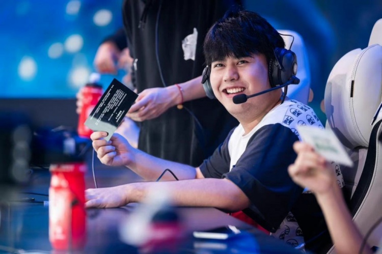 场比赛中以 场比赛中以