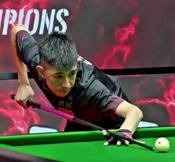 旅之间的碰 旅之间的碰