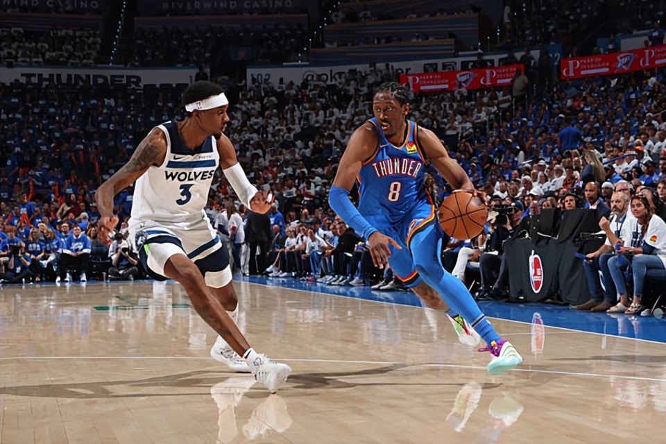 家庭事件的 家庭事件的