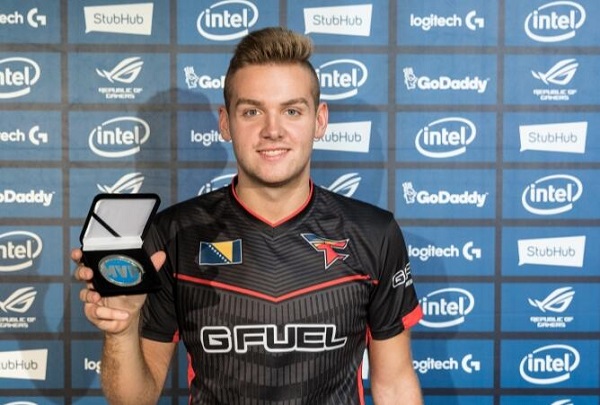 另一方面 另一方面